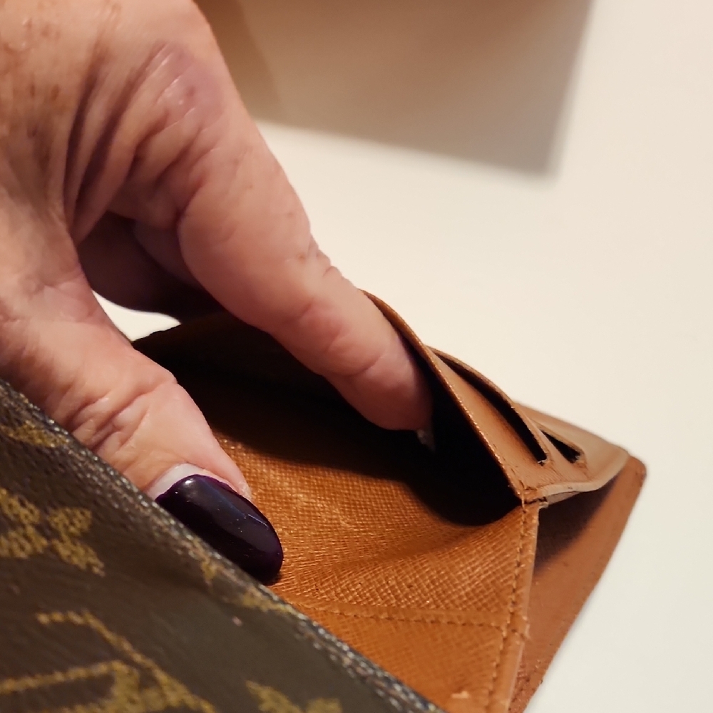 Louis Vuitton Dark Brown Monogram Wallet - Picture 9 of 11